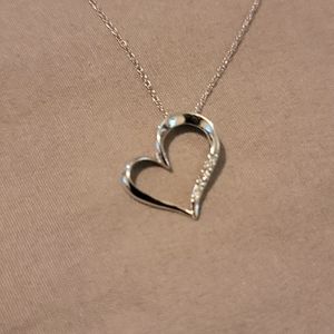 10k White Gold Chain w/ heart pendant